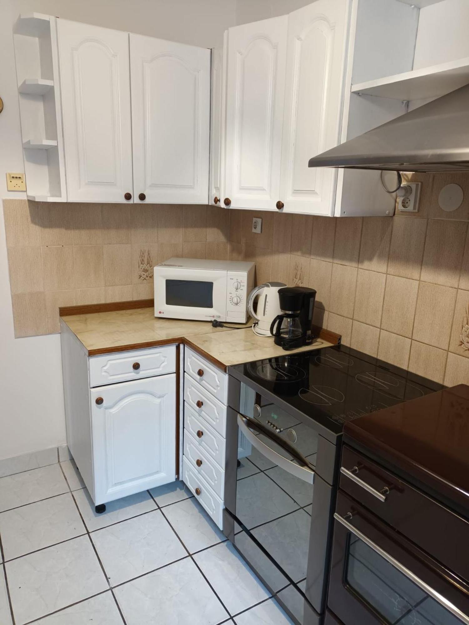 Vuke Apartments Сен Екстериор снимка